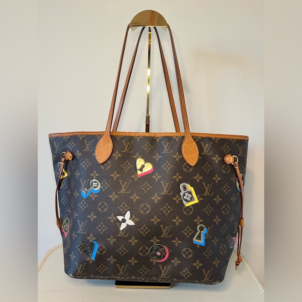Louis Vuitton Limited Edition Love Lock Monogram Neverfull - Picture 3 of 16